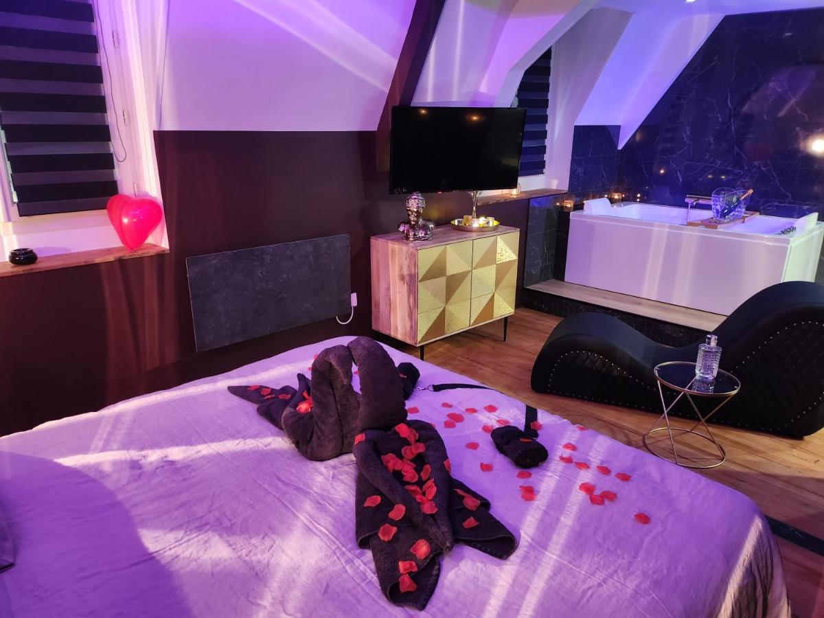 Caen, Tu M'Aimes - Suite Romantique エクステリア 写真
